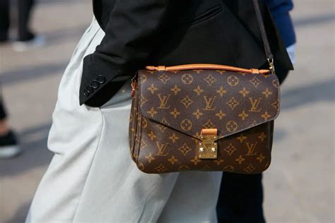 top louis vuitton crossbody bags